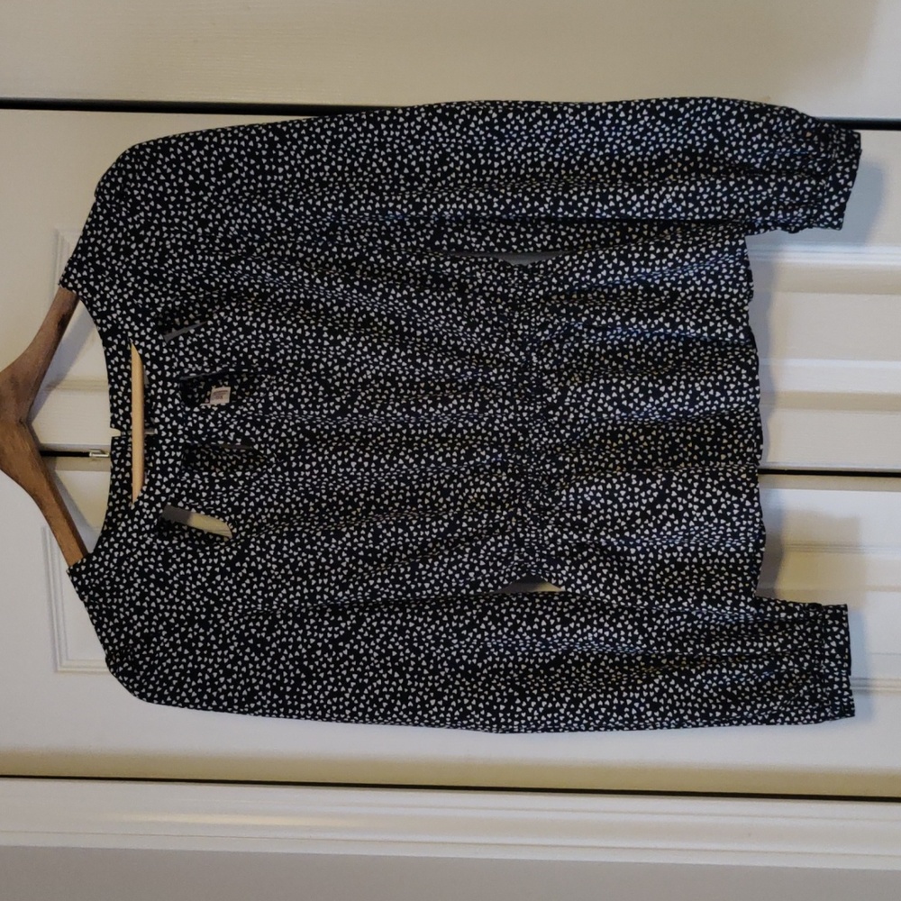 Black & white heart blouse